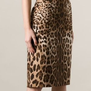 Dolce & Gabbana Silk Leopard Pencil Skirt